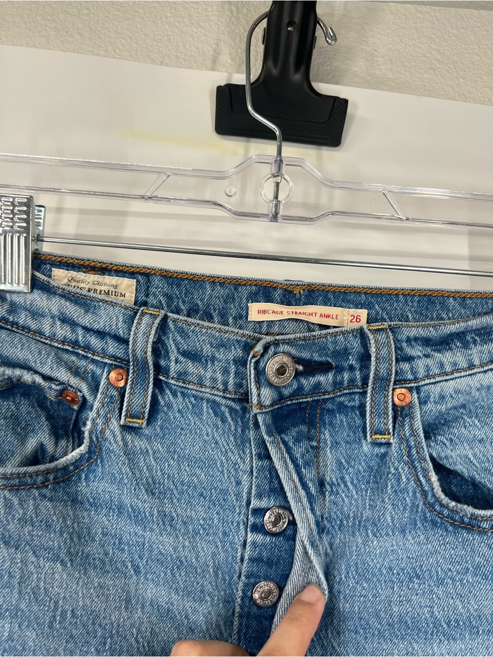 Levi’s Ribcage Straight Ankle Jeans Button Fly High Rise - Picture 3 of 8